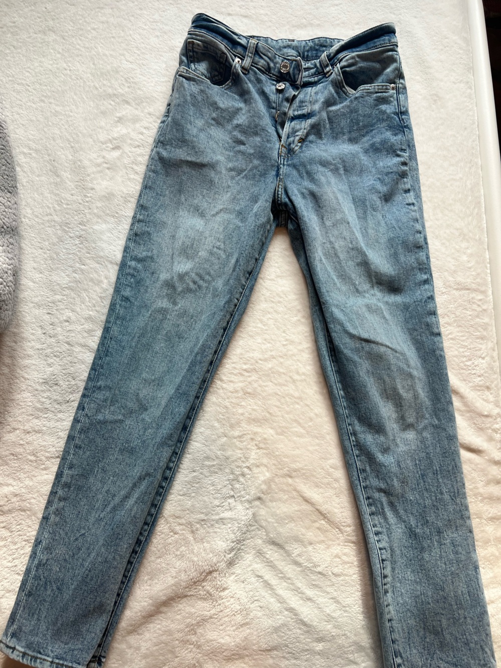 H&M Light Blue Straight-Leg Jeans